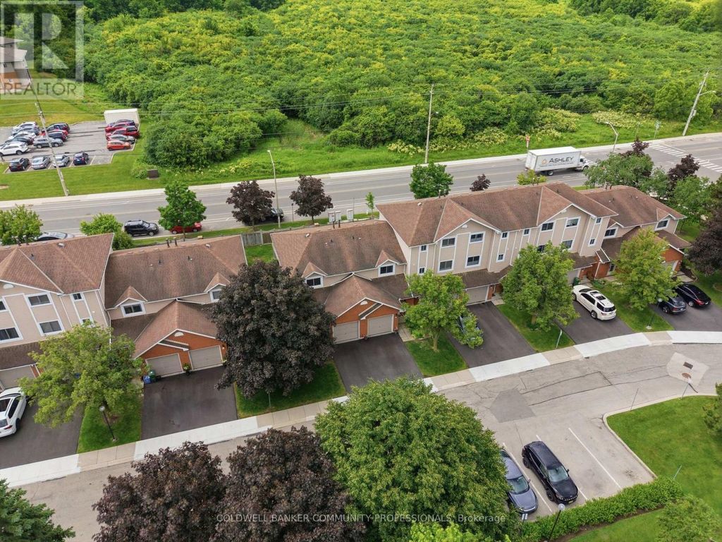 46 - 386 Highland Road W, Hamilton (stoney Creek Mountain)