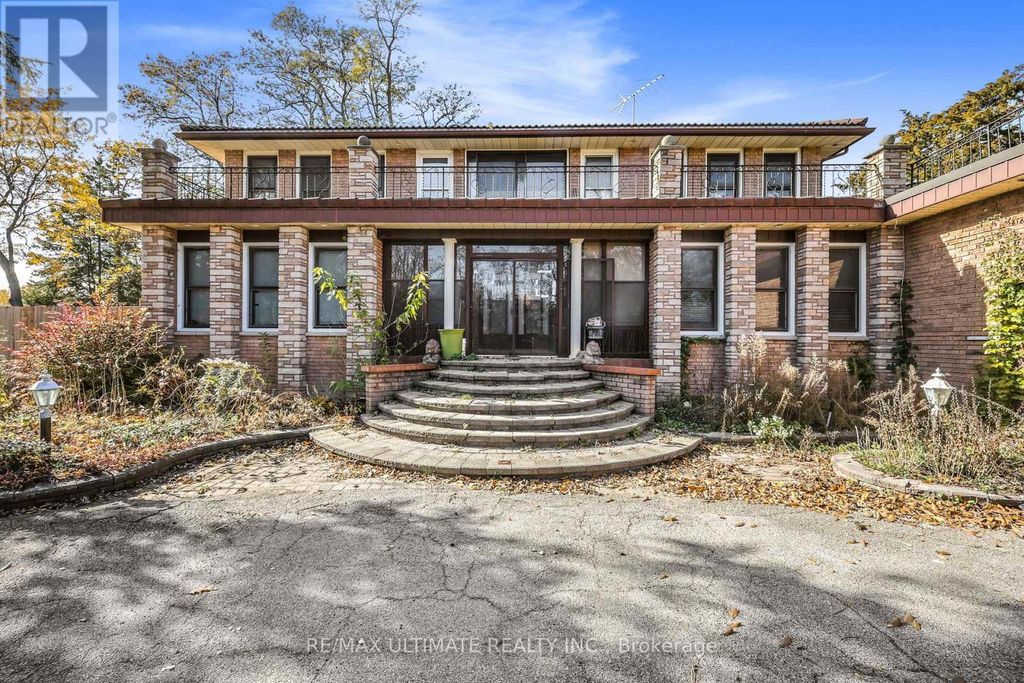 1010 Ritson Road N, Oshawa (central)