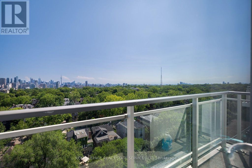 1110 - 223 St Clair Avenue W, Toronto (casa Loma)