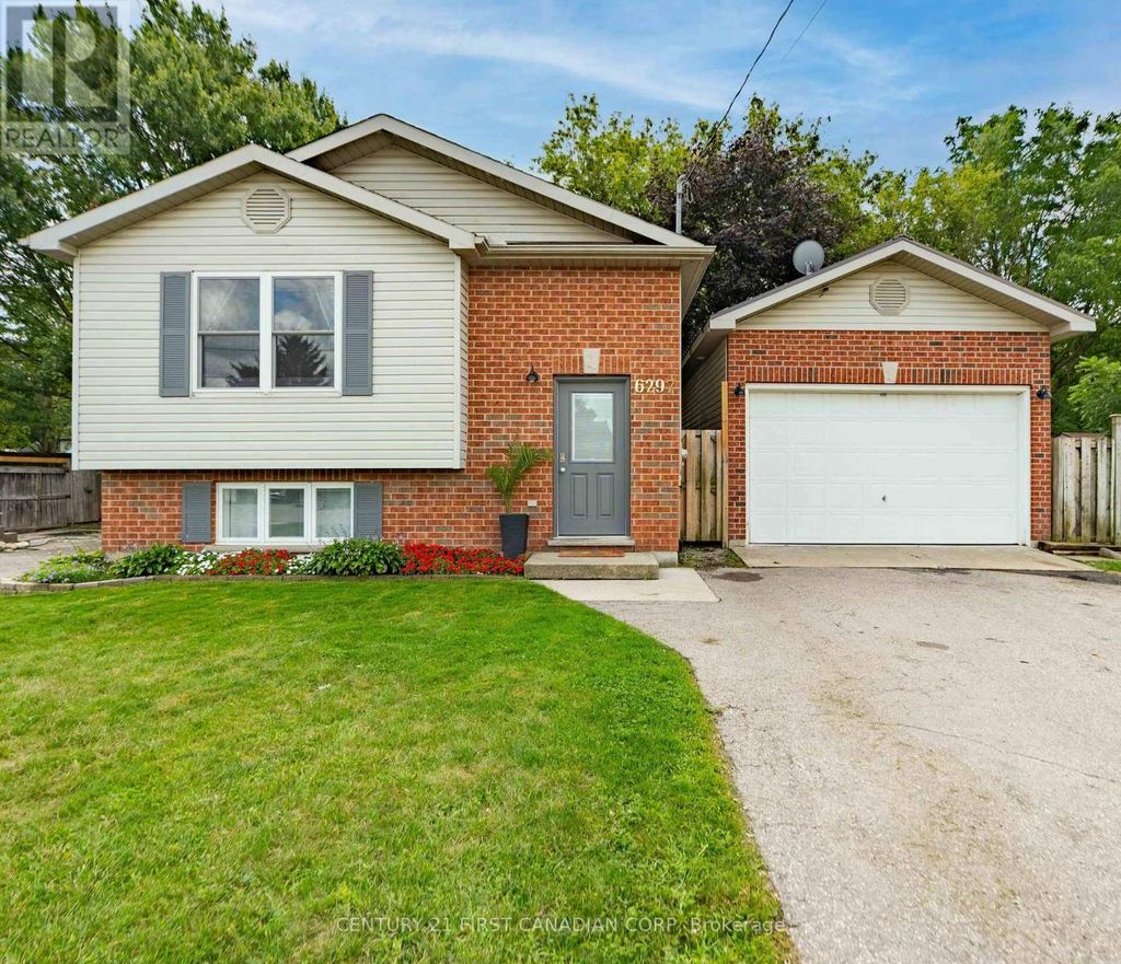 6297 William Street, Lucan Biddulph (lucan)