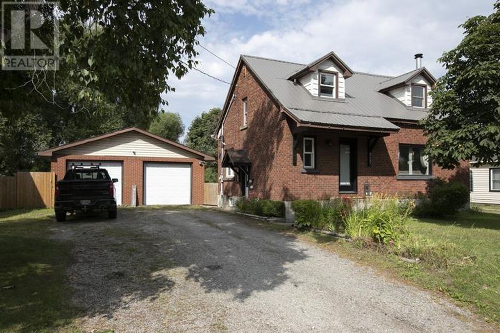 317 Goulais Ave, Sault Ste. Marie