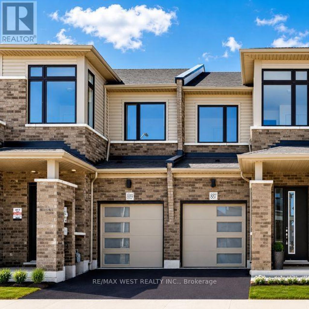 889 Douro Street, Stratford