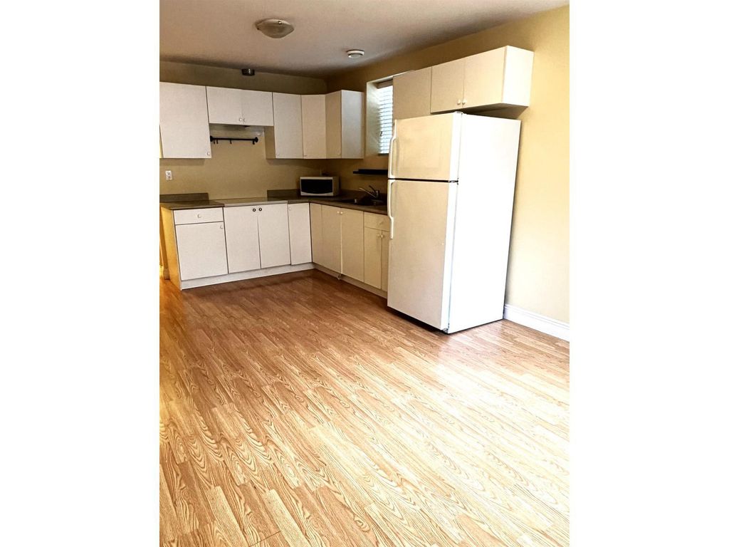 16121 111a Avenue, Surrey