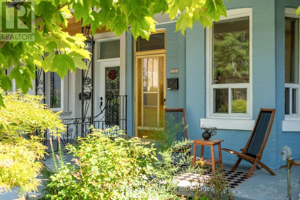 221 Palmerston Avenue, Toronto (trinity-Bellwoods)