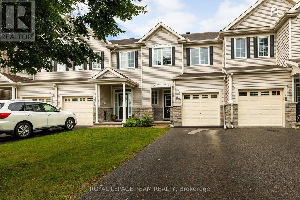 490 Dundonald Drive, Ottawa