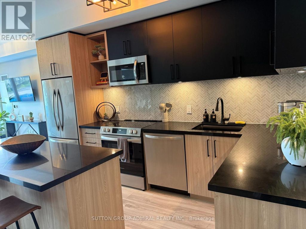 422 - 333 Sunseekere Avenue, Innisfil