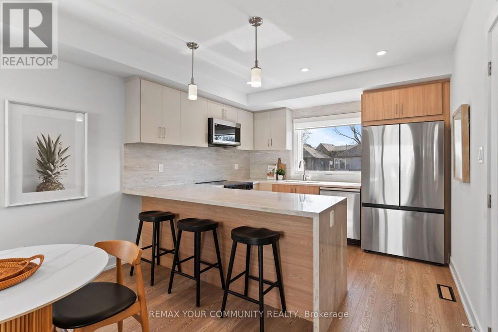 1 - 15 Acorn Avenue, Toronto (islington-City Centre West)