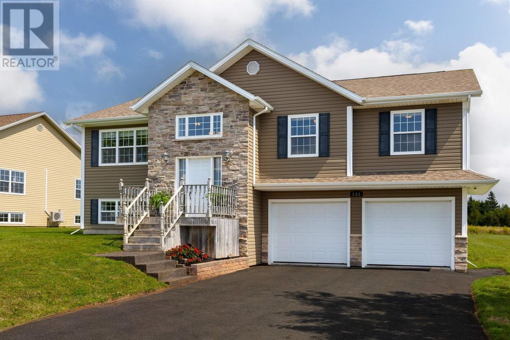 132 Osprey Avenue, Cornwall