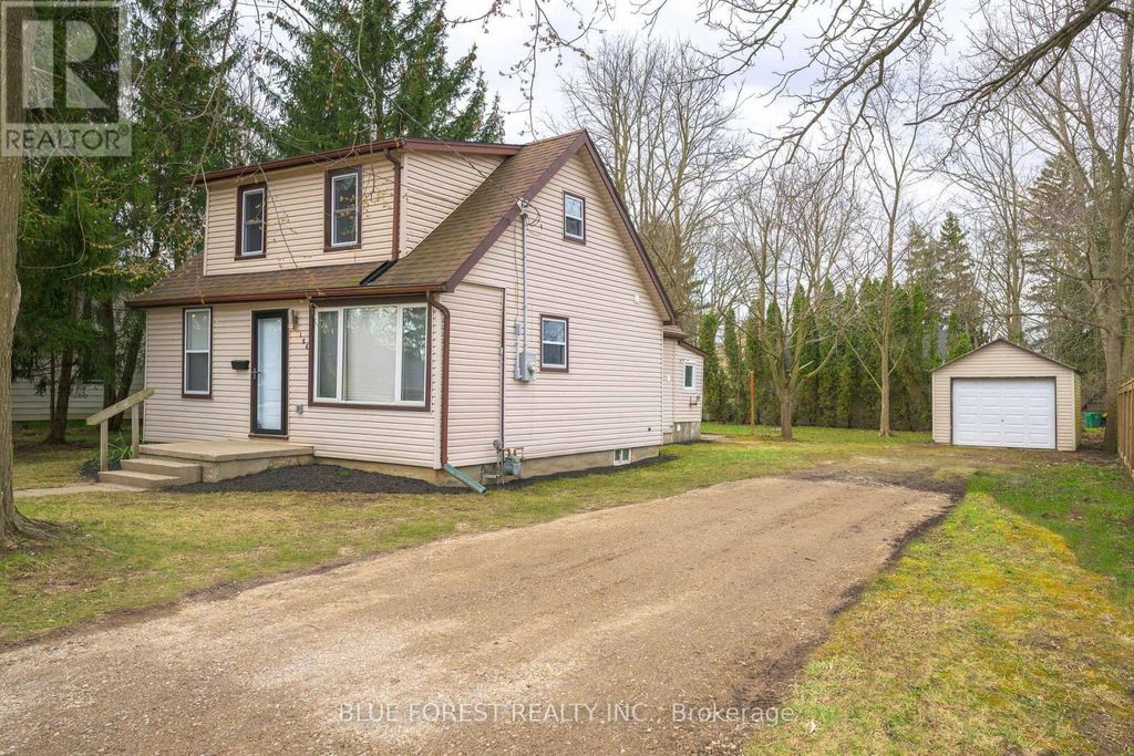 186 Victoria Street, Southwest Middlesex (glencoe)
