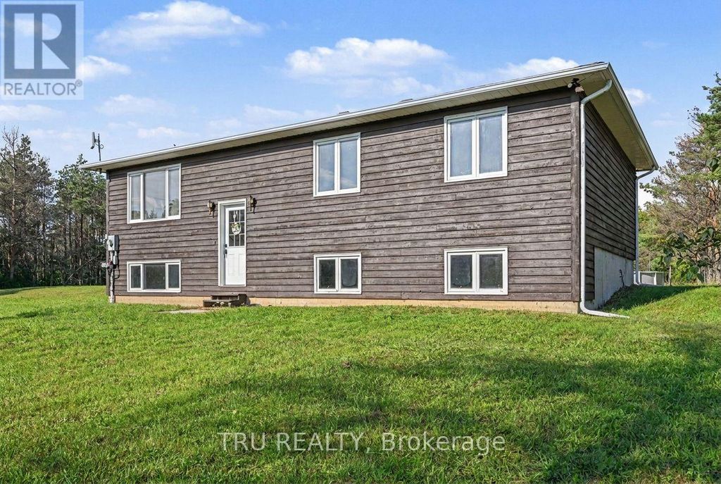 445 Bolton Road, North Grenville