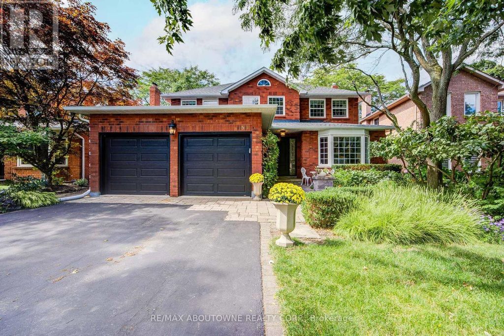 1511 Stoneybrook Trail, Oakville (ga Glen Abbey)