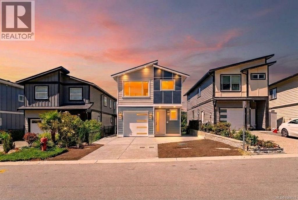 942 Peace Keeping Cres, Langford