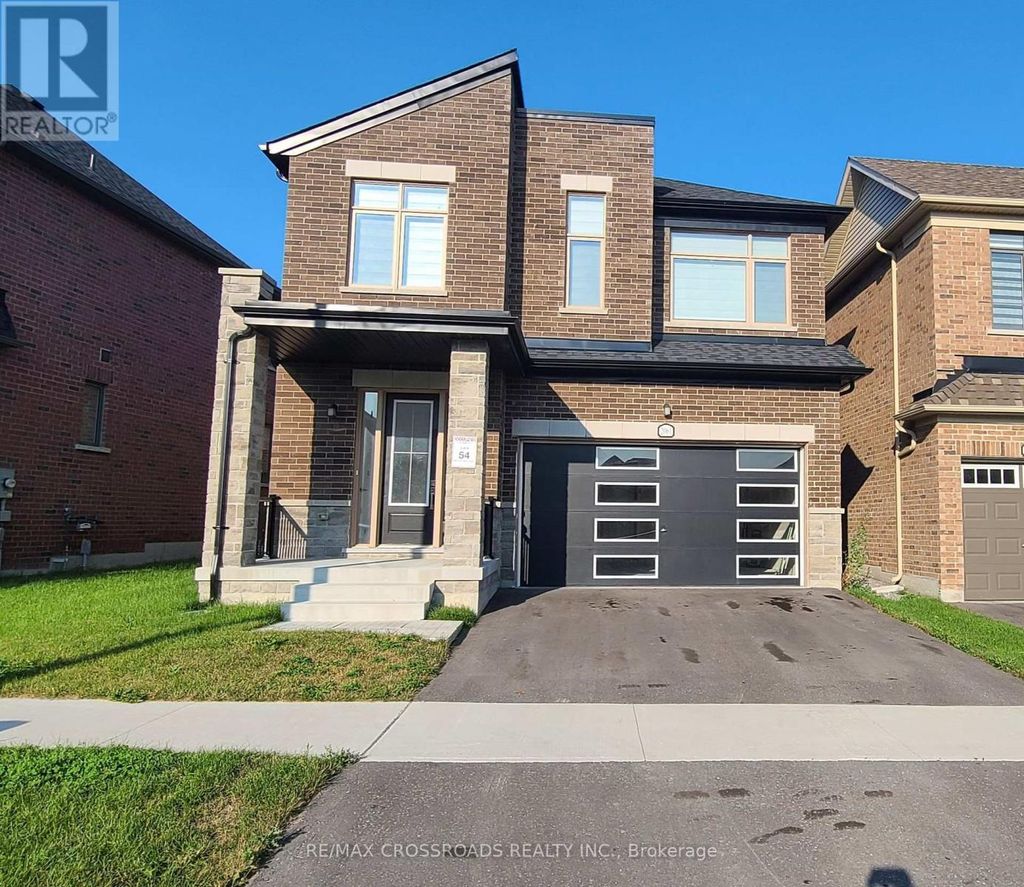 2061 Chris Mason Street, Oshawa (kedron)