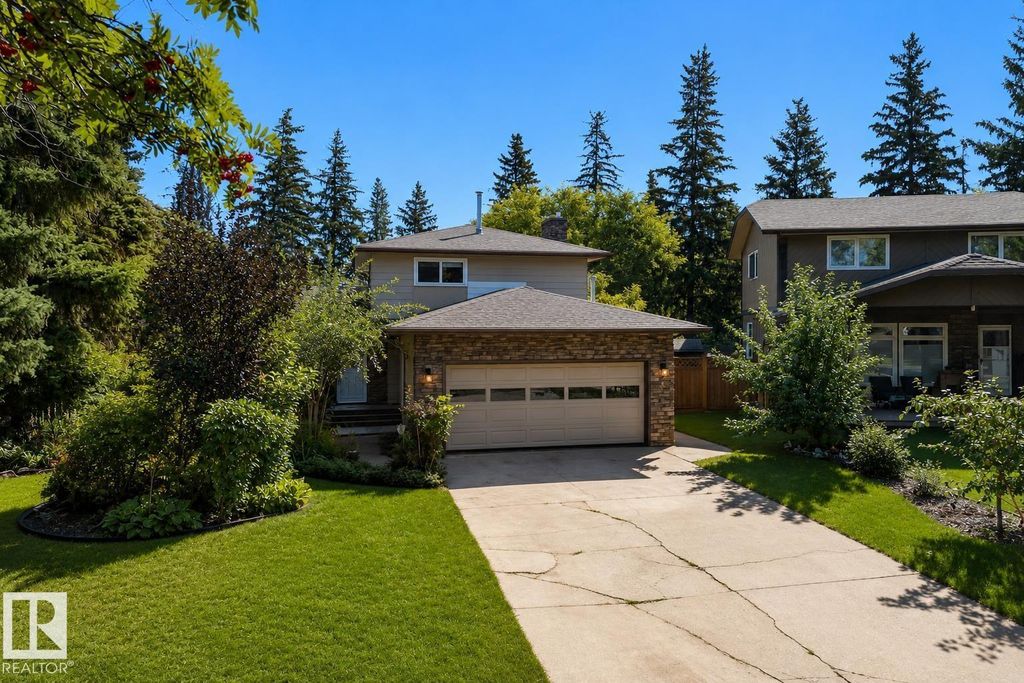 21 Bradburn Cr, St. Albert