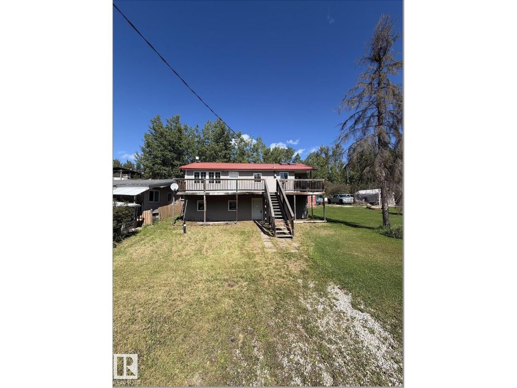 9914 101 Av, Rural Lac Ste. Anne County