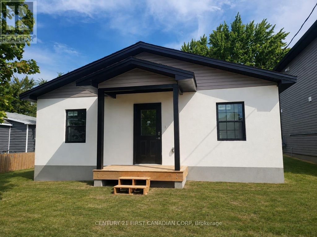 2388 Boswell Street, St. Clair