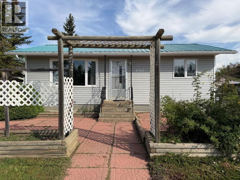 4912 49 Avenue, Girouxville