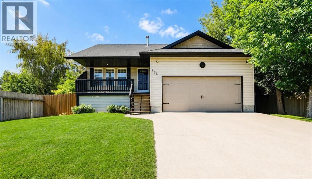 266 S 1 Street W, Magrath