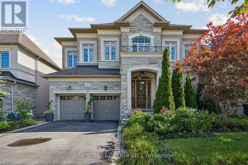 39 Harley Drive, Vaughan (vellore Village)