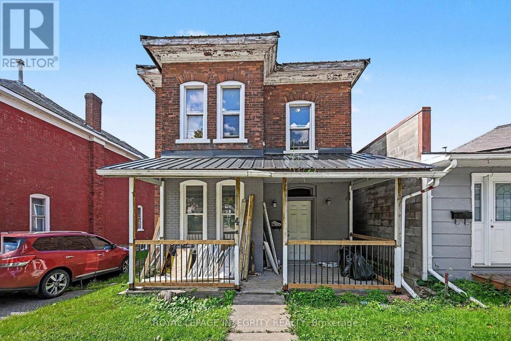 42 Elmsley Street S, Smiths Falls