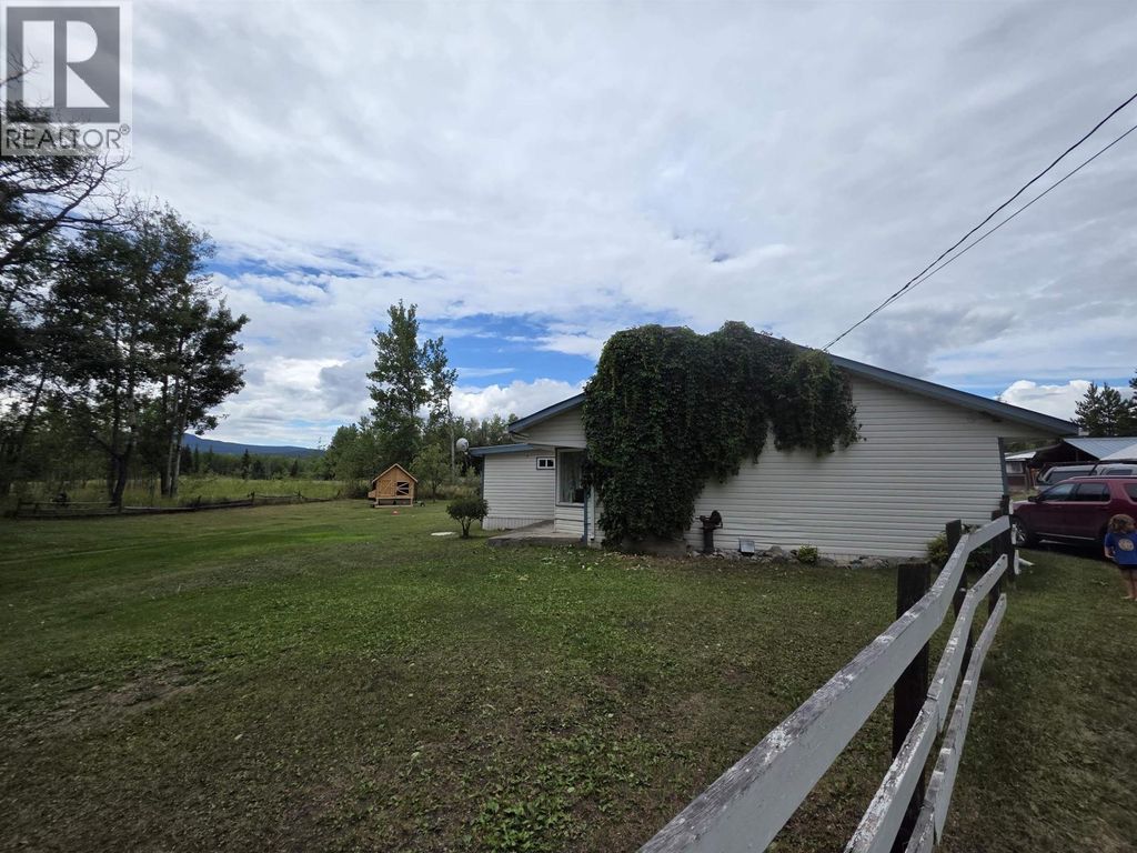 15337 Mapes Road, Vanderhoof