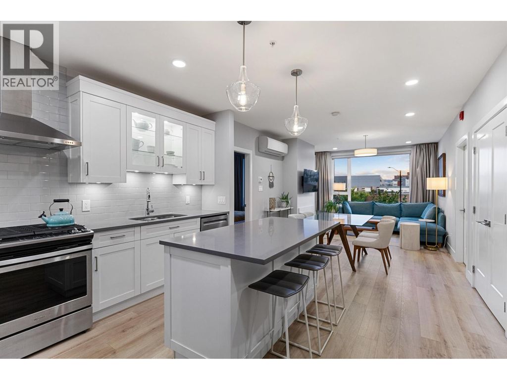 202 1087 6th Avenue, Prince George