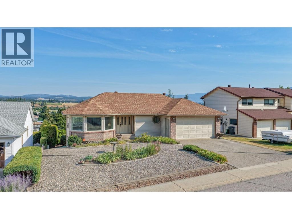 2650 Catherine Crescent, Armstrong