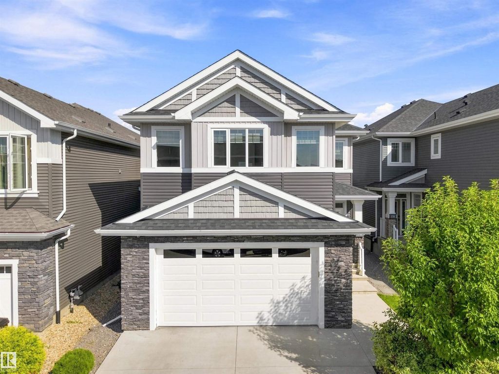 1715 163 St Sw, Edmonton