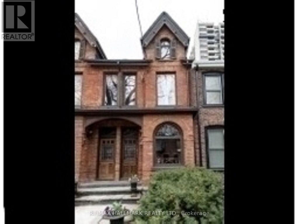 118 Seaton Street, Toronto (moss Park)