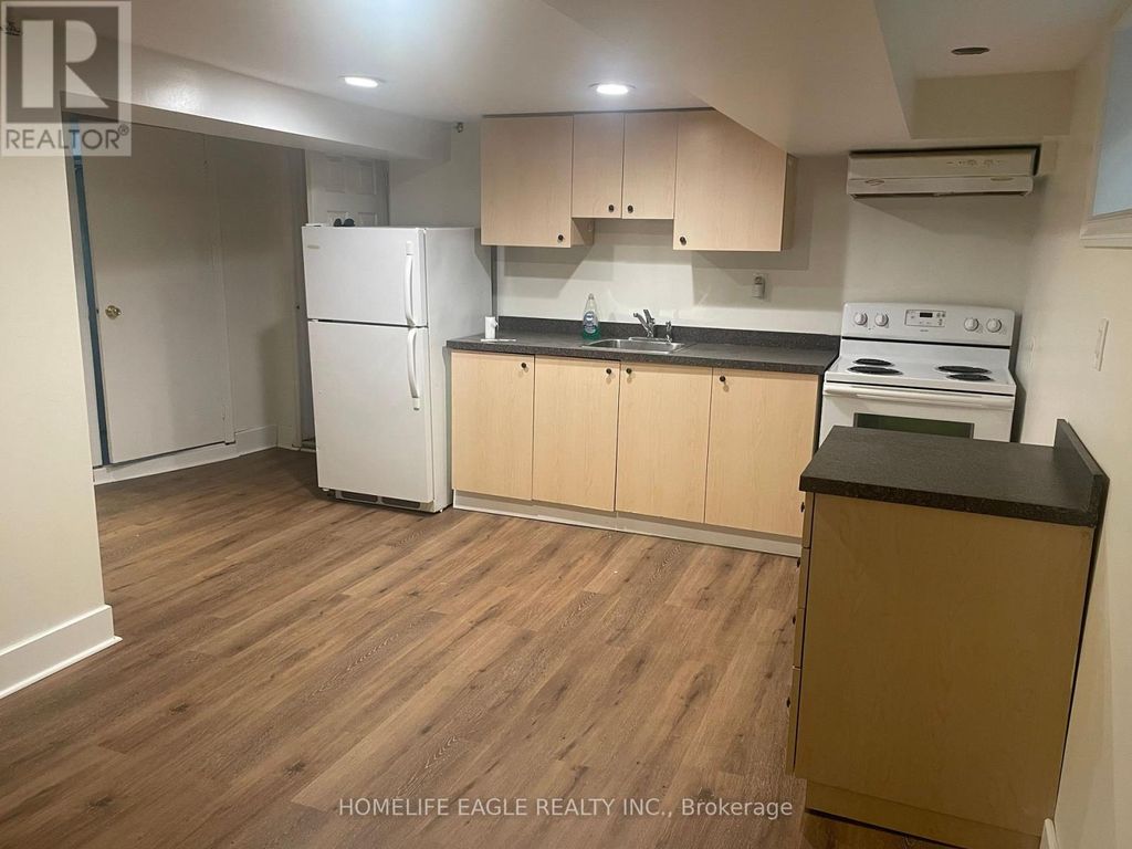 Lower Level - 1277 Broadview Avenue, Toronto (broadview North)