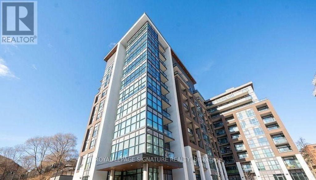208 - 25 Neighbourhood Lane, Toronto (stonegate-Queensway)