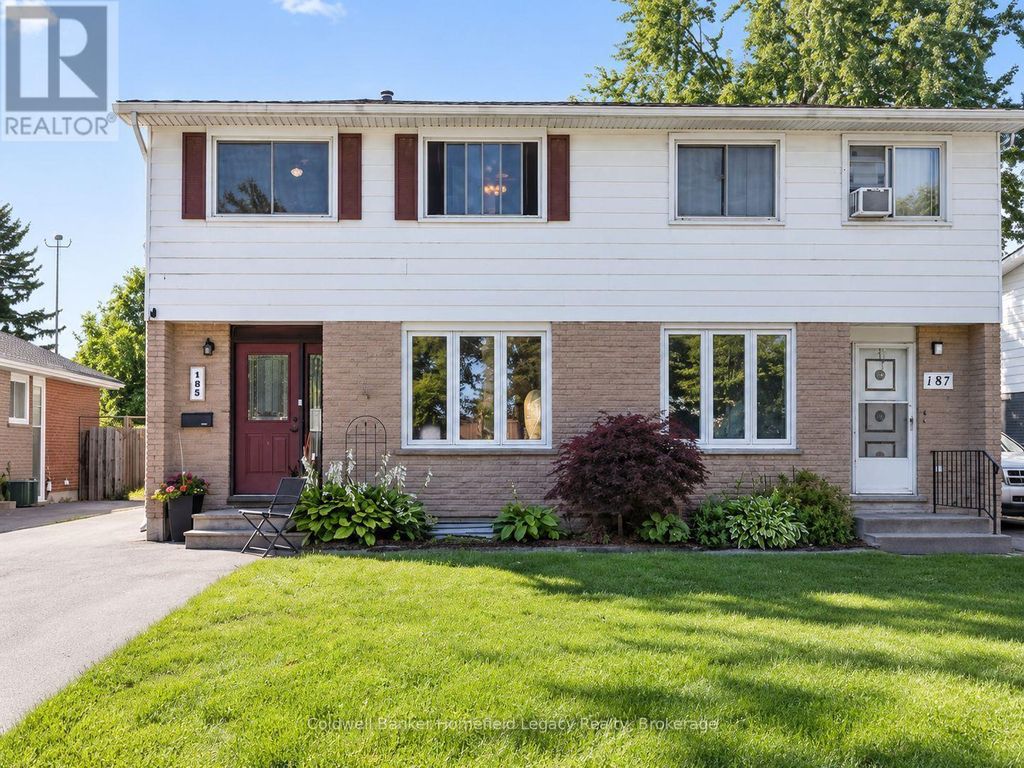 185 Maple Avenue, Stratford