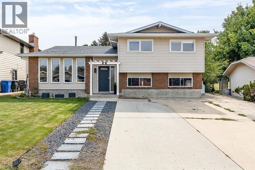 37 Sunflower Court Se, Medicine Hat