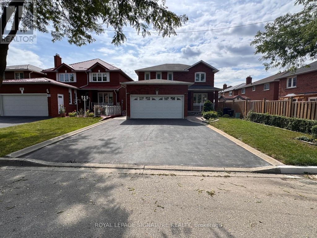44 Bankview Circle, Toronto (west Humber-Clairville)
