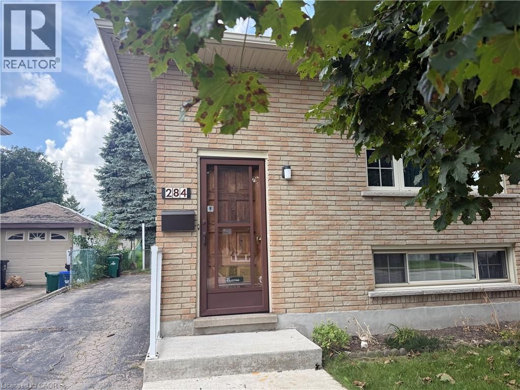 284 Bakersfield Drive, Cambridge