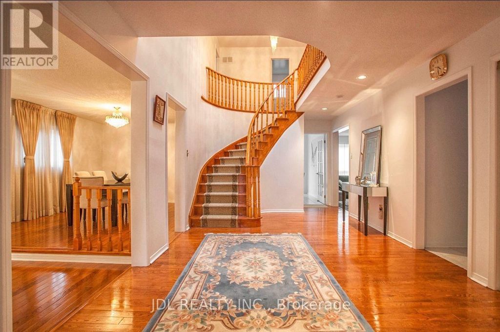 Master Bedroom 2nd Floor - 101 Summerdale Dr Drive, Markham (thornhill)