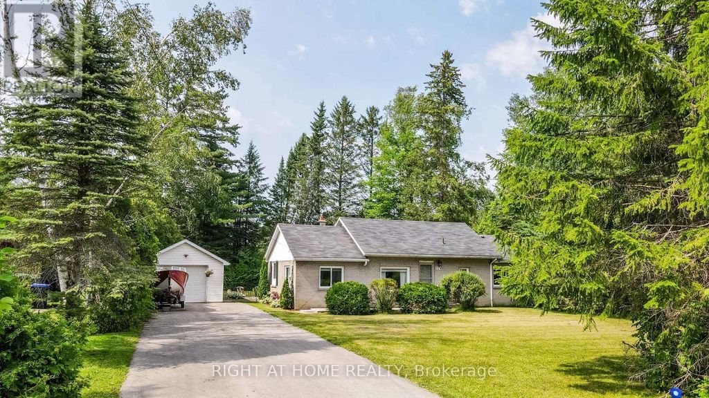 774 James Street, Innisfil (alcona)
