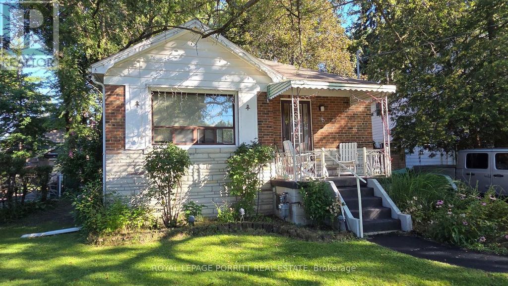 Lower - 8 Meaford Avenue, Toronto (long Branch)