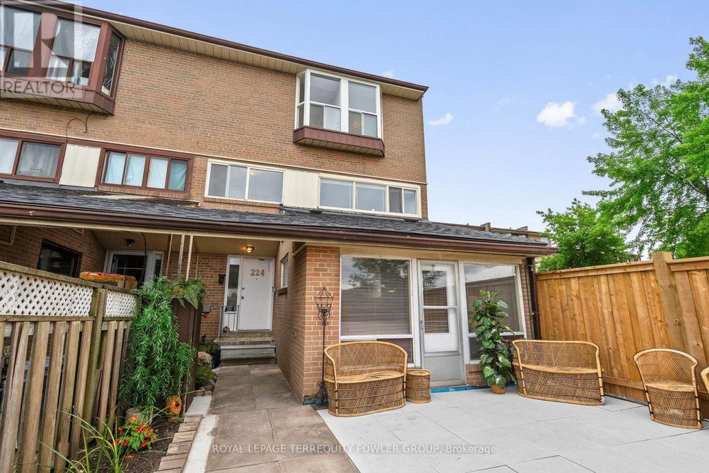 224 - 260 John Garland Boulevard, Toronto (west Humber-Clairville)