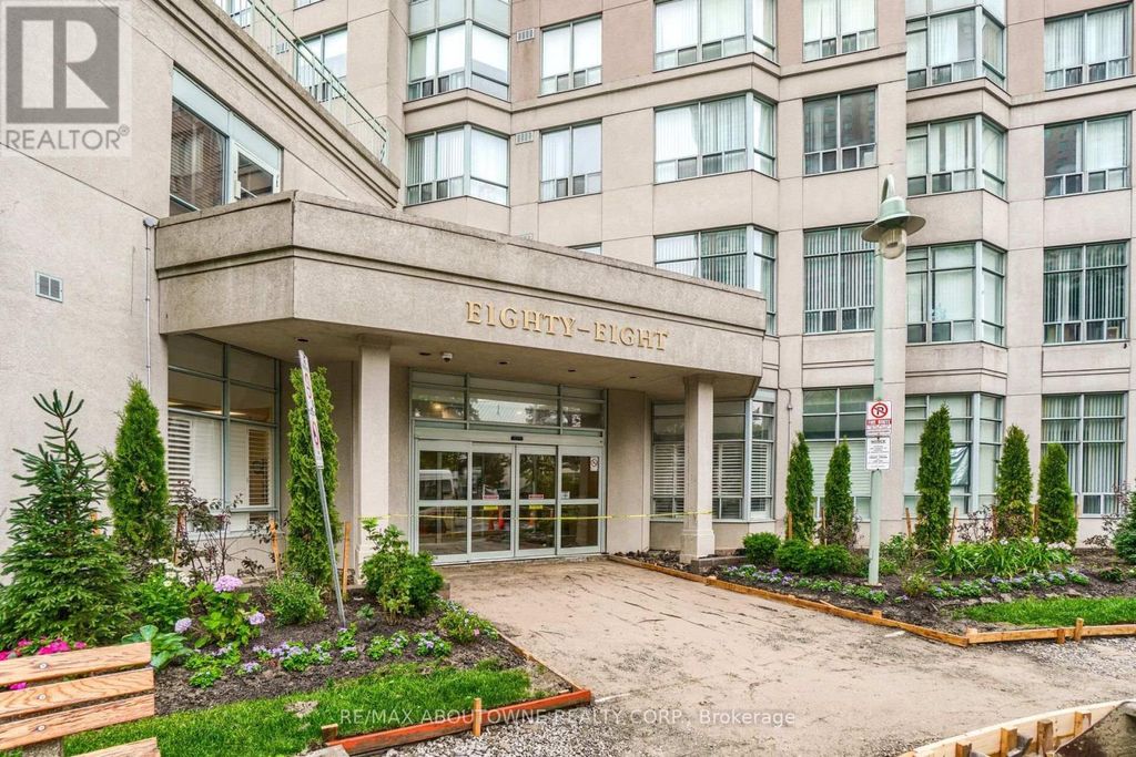 705 - 88 Corporate Drive, Toronto (woburn)