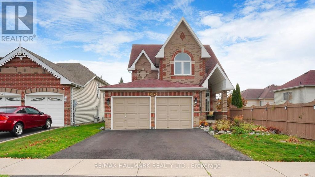 Upper - 1035 Beatrice Street E, Oshawa (pinecrest)