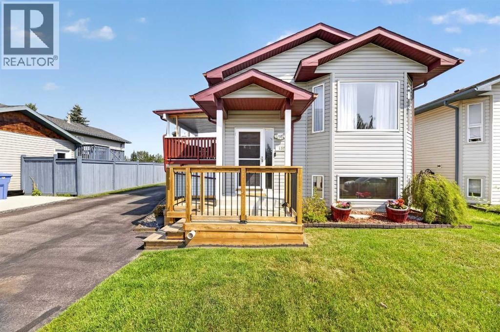 132 Meadowpark Drive, Carstairs
