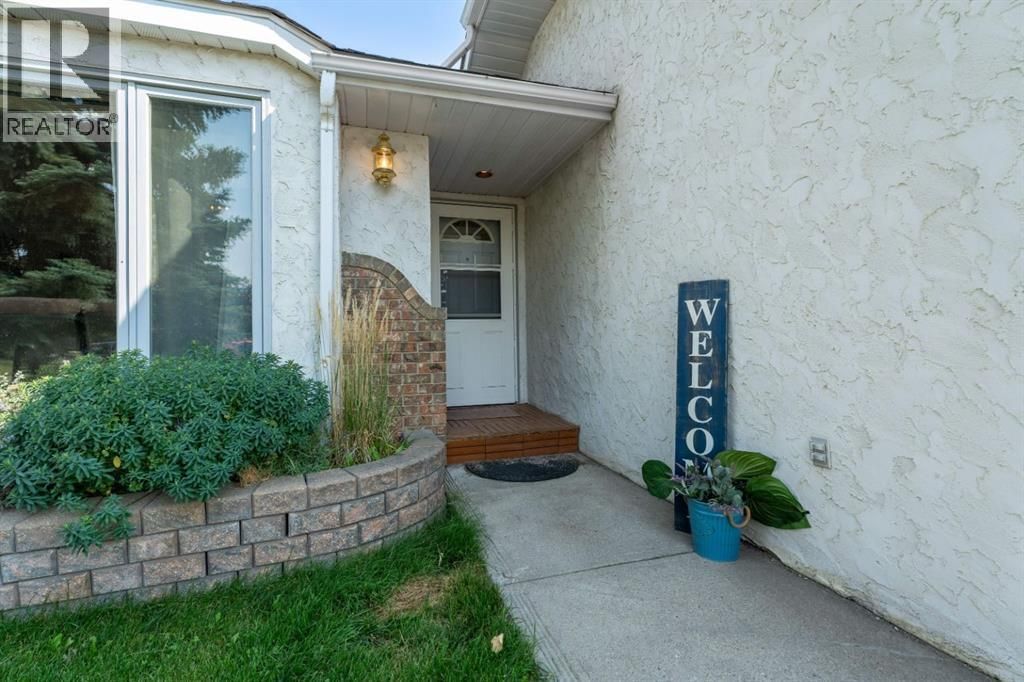 906 7 Street Se, High River