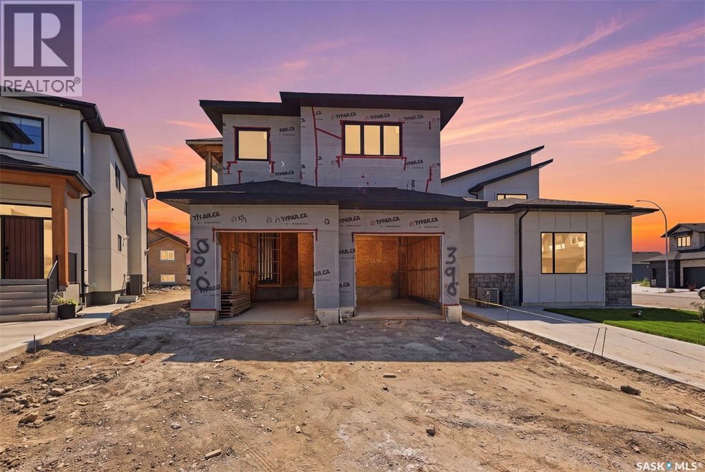 390 Sharma Crescent, Saskatoon