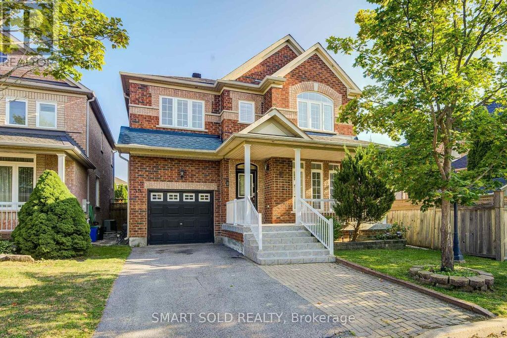 39 Victoria Wood Avenue, Markham (greensborough)