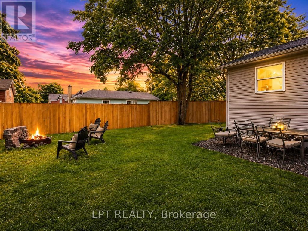 77 Munro St West Street W, Brock (cannington)