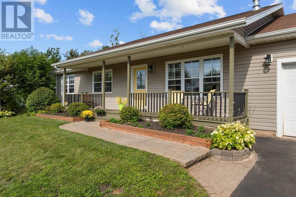 41 Spring Street, North Rustico