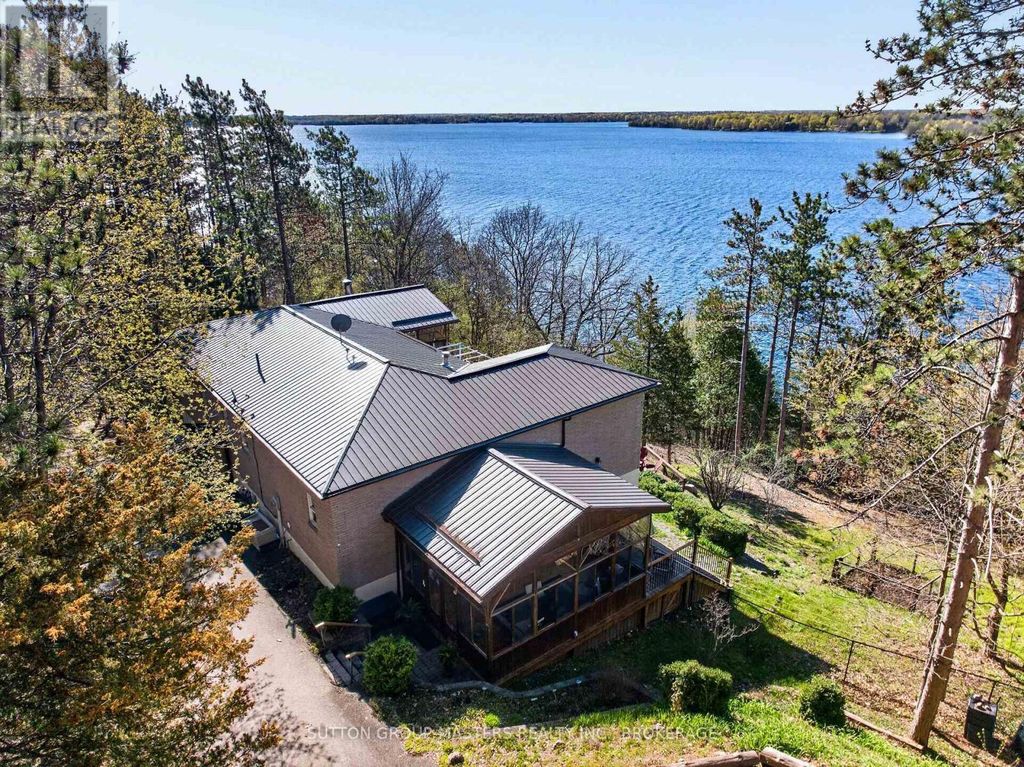 715 North Shore Road, Rideau Lakes