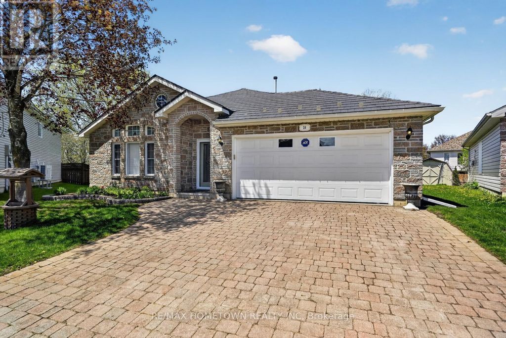 24 Regency Place, Brockville