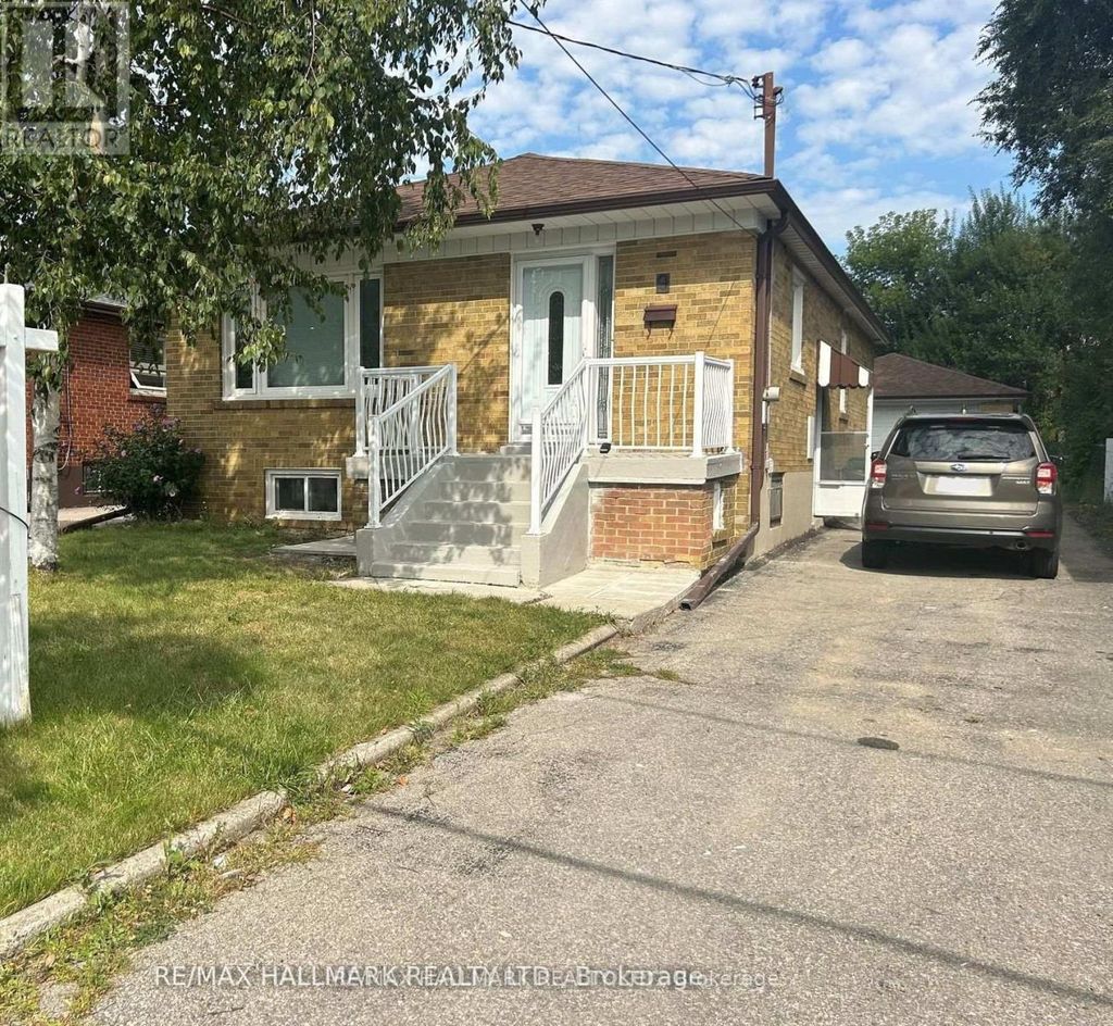 Main - 9 Macleod Street, Toronto (maple Leaf)